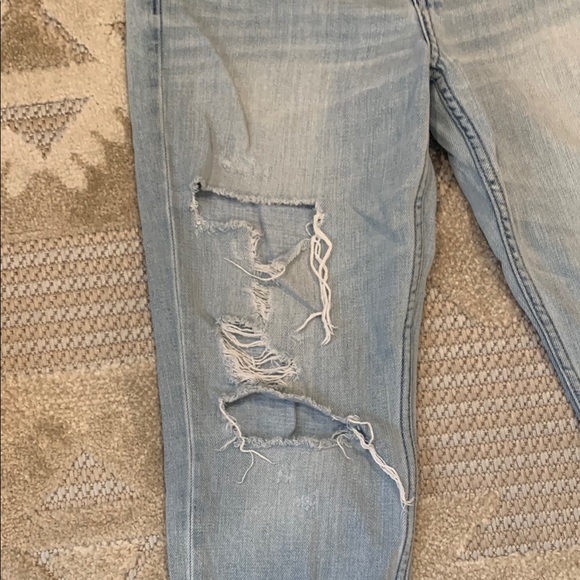 Light Blue Abercrombie & Fitch Light Blue Distressed Jeans - Size 27 - Picture 5 of 10